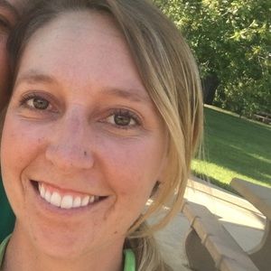 Meet your Posher, Kendra